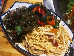 -山里屯铁锅炖·东北菜(康桥店)