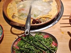 -洱火云南酸菜牛肉火锅(石景山当代商城店)