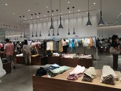 -URBAN REVIVO(西安Momopark店)