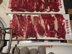现切鲜嫩牛肉-为什么牛潮汕牛肉火锅(中信广场店)
