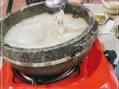 -墨脱石锅椰子鸡•香草鸭•东山羊(大东海店)