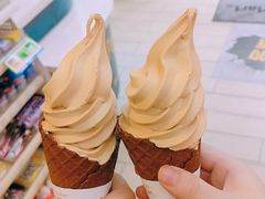 -全家便利店(洛川东路店)