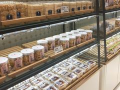 面包甜点陈列柜-MAKY米旗(紫薇田园店)