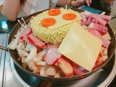 泡菜五花肉锅-炙韩料理·部队锅专门店