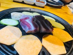 -唯成•韩国炭火烤肉 유성고기