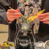 没想到刚刚办好校友卡 就在川大南门发现这家国风茶咖