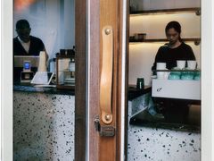 -Line 咖啡(石厦花园店)