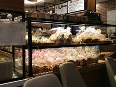 面包甜点陈列柜-山崎面包(百联世纪店)