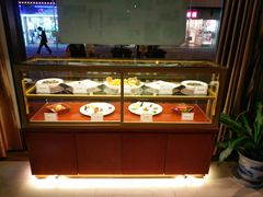 面包甜点陈列柜-得月楼·省级非遗·传统苏帮菜(观前店)