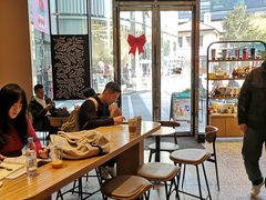 -星巴克(上海长宁来福士1F店)