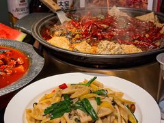 -辣尚瘾·烤鱼·新川菜(牡丹园直营店)