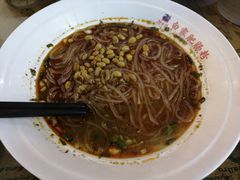 招牌酸辣粉-钟方模白家肥肠粉(春熙店)