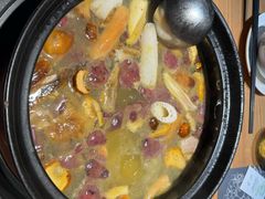 -一朵菌·野生菌探索家火锅(南亚店)