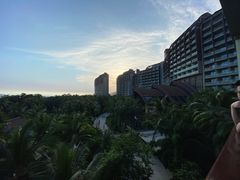 -三亚湾海居铂尔曼度假酒店