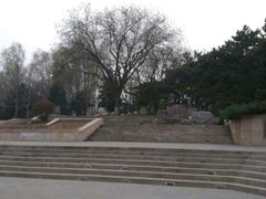 -玲珑塔公园