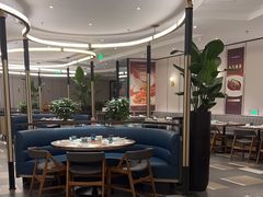 -港丽餐厅(正大店)