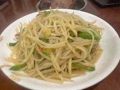 酸辣土豆丝-凡老头米线砂锅(古荡新村西粮站)