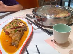 -黄记煌三汁焖锅(新佳丽江汉路店)