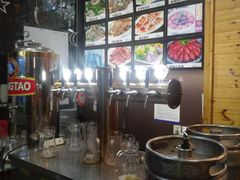 -老东镇啤酒屋海鲜加工·蒸汽海鲜·海鲜烧烤(台东店)