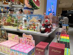 -泡泡玛特POPMART(K11购物中心店)