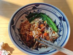 -头壹号  羊汤·饸饹面·大油条(嘉华店)