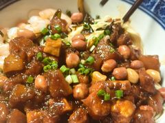 八宝辣酱浇头-沪西老弄堂面馆(定西路店)