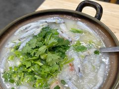-盛燕泥丁粥