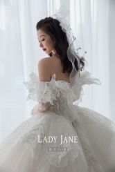 -Lady  Jane高端婚纱礼服馆