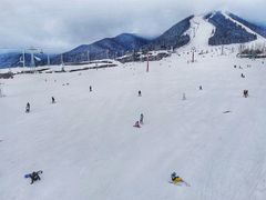 -丝绸之路山地度假区滑雪场