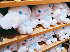 -名创优品(山东青岛华润万象城店)