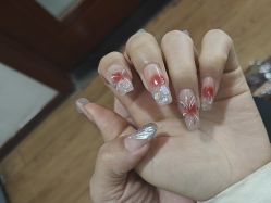 -星辰·新中式美甲美睫工作室