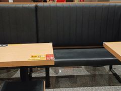 大堂-麦当劳(北京大兴机场二层国内到达(安检外)店)