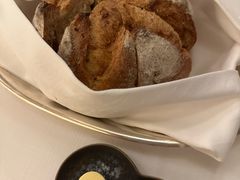 餐前面包-上海和平饭店华懋阁 Cathay Room