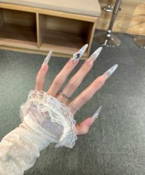 -爱空间美睫健康美甲