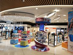 -雅典机场免税店