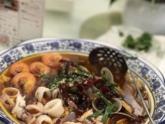 水煮三鲜-戏台船坞海鲜排档