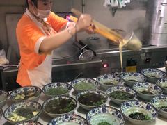 -老新隆牛肉锅贴(新街口店)
