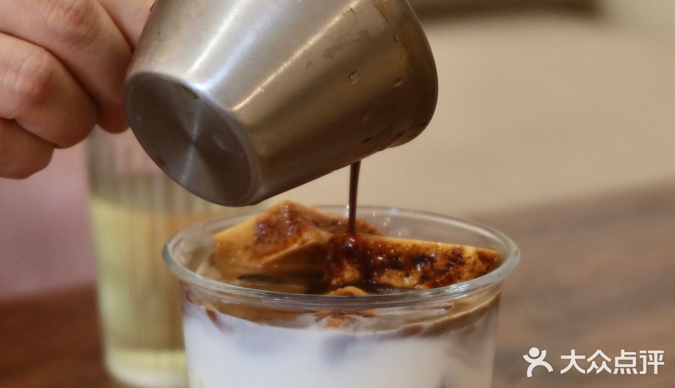 咖啡馆的无尽夏|杨柳依依 夏日如期🌳