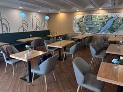 -上海宝信宝马4S店