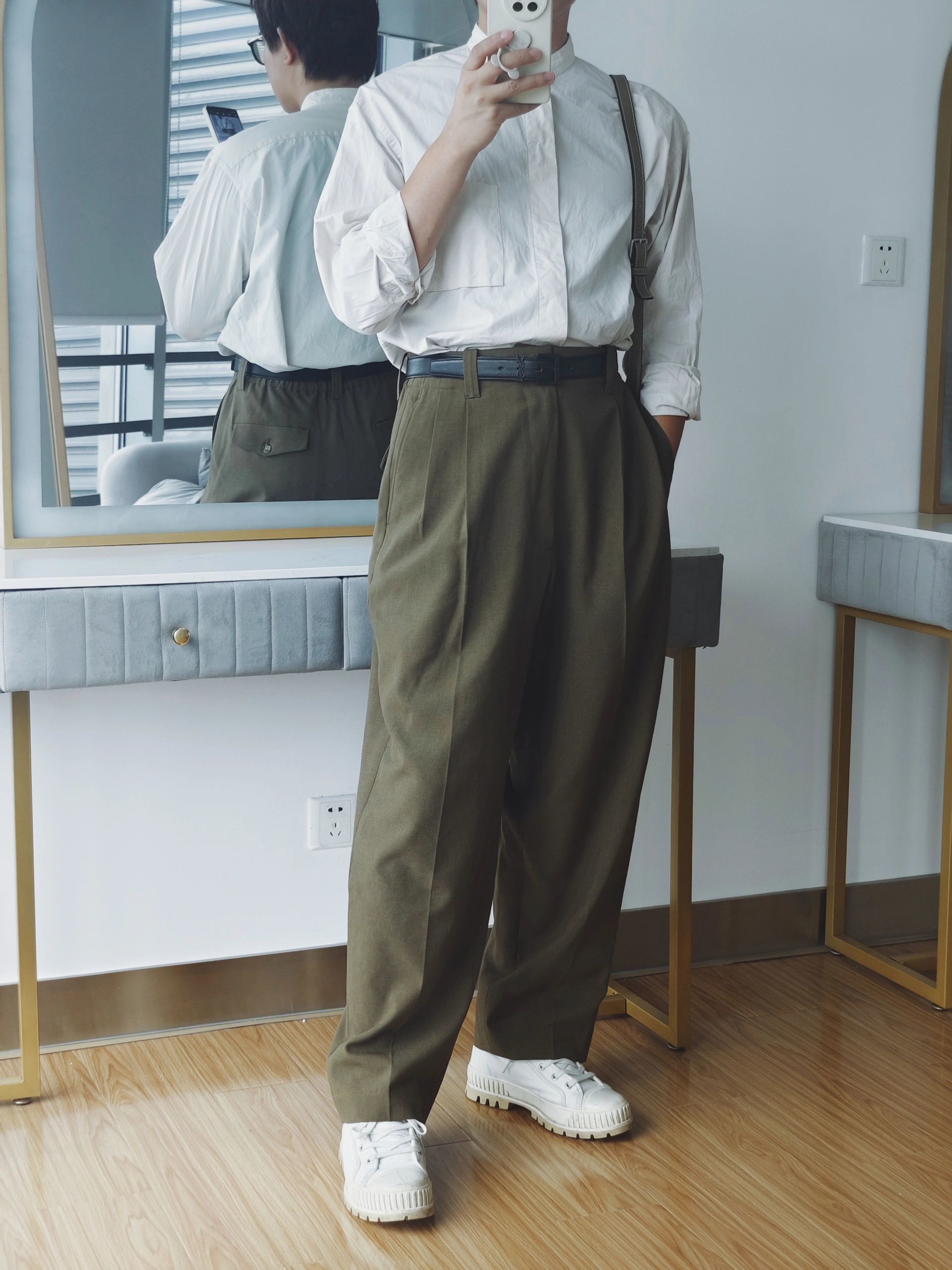 日系少年感穿搭 男生极简风穿搭 男生通勤包