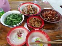 -老三样·美食研究中心(世贸路店)