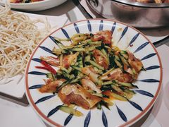 -黄记煌三汁焖锅(新佳丽江汉路店)