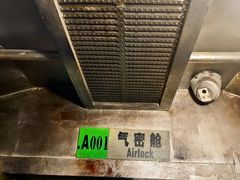 -荒岛实景沉浸密室(江汉路1店)