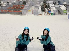 -长沙湘江冰雪世界