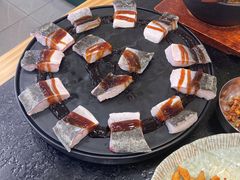 -臻牛烤肉