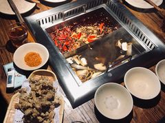 -老牌坊云南鱼豆花火锅(嵩山店)