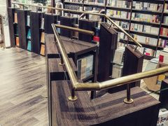 -钟书阁(群光广场店)