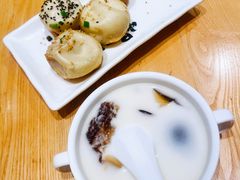 黑钻红豆冰粉-陈家生煎(世茂双子塔店)