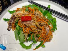 -荣誉海鲜酒楼(海湾店)