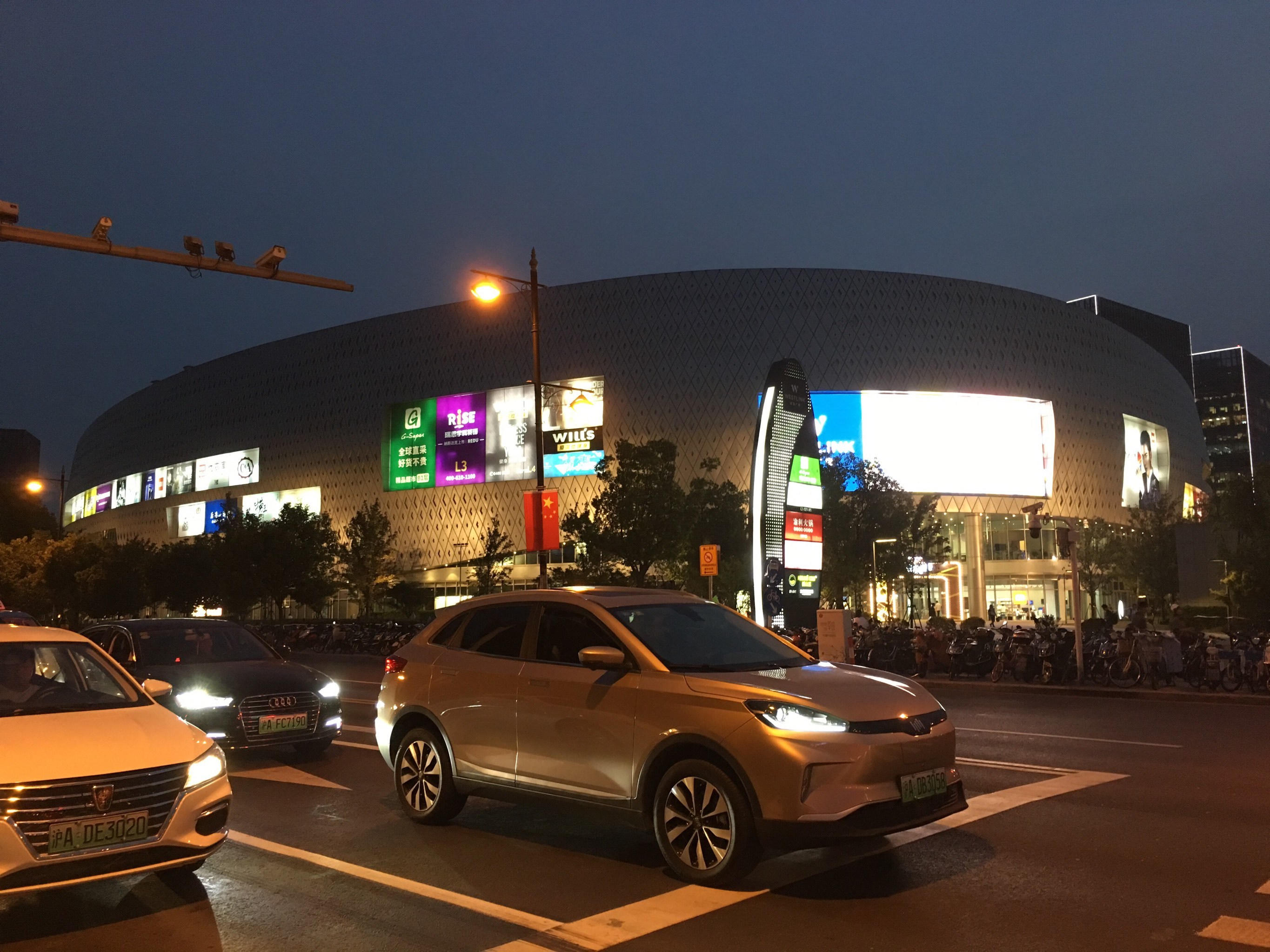 每次到维璟广场,总是喜欢直接往地下负一层-大众点评